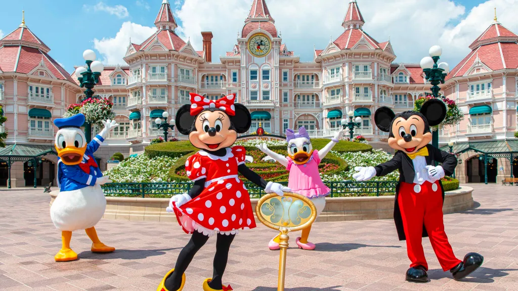 Extra Magic Time в Disneyland Hotel Диснейленд Париж Extra Magic Time в Disneyland Hotel