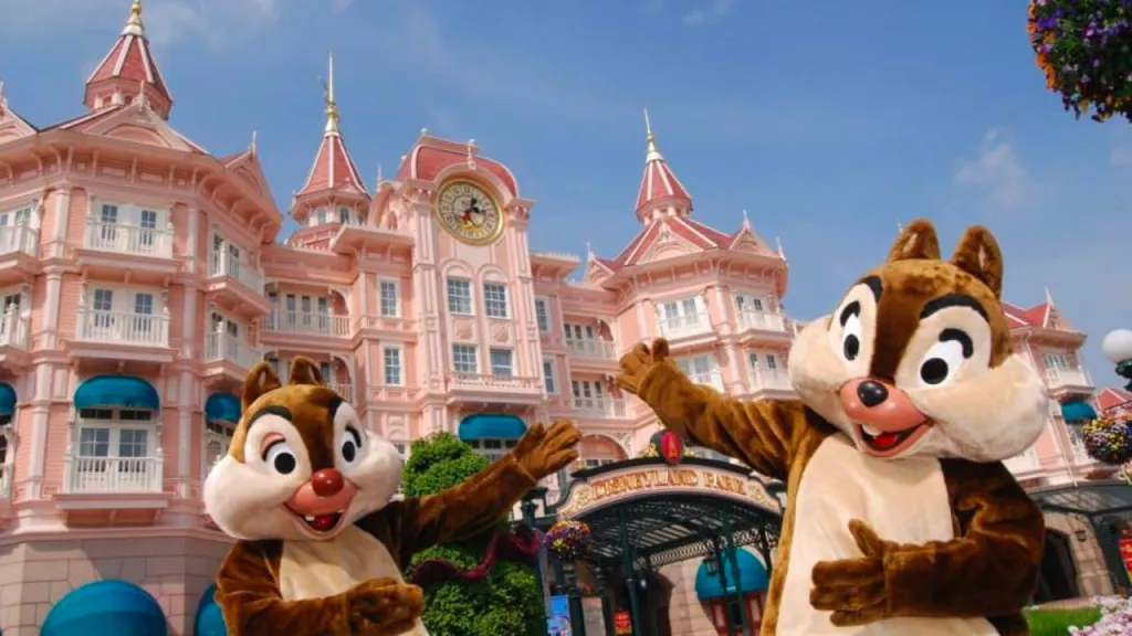 VIP тур в Disneyland Hotel Диснейленд Париж VIP тур в Disneyland Hotel