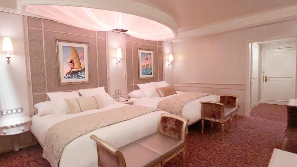 Диснейленд Париж Номер Делюкс в Disneyland Hotel