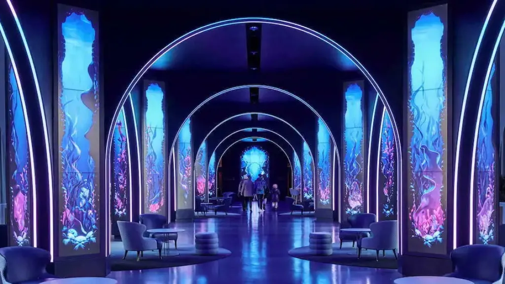 Диснейленд Париж Шоу "Про Миры" в Grand Magic Hotel