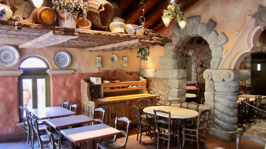 VIP бронирование в кафе Pizzeria Bella Notte Диснейленд Париж VIP бронирование в кафе Pizzeria Bella Notte