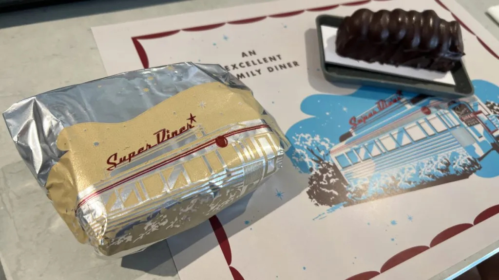 Классическое меню в Super Diner Диснейленд Париж Классическое меню в Super Diner