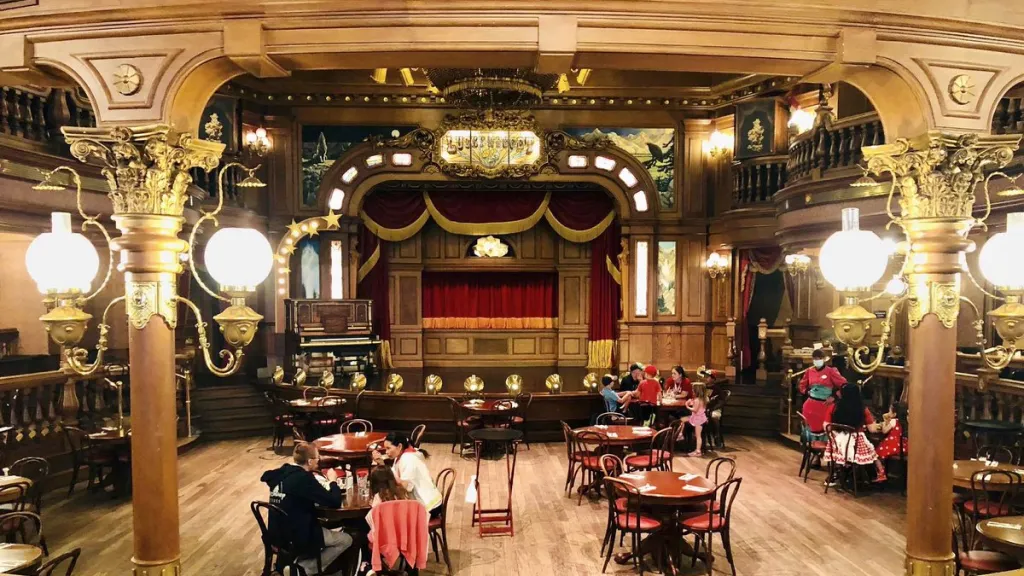 Диснейленд Париж Ресторан The Lucky Nugget Saloon