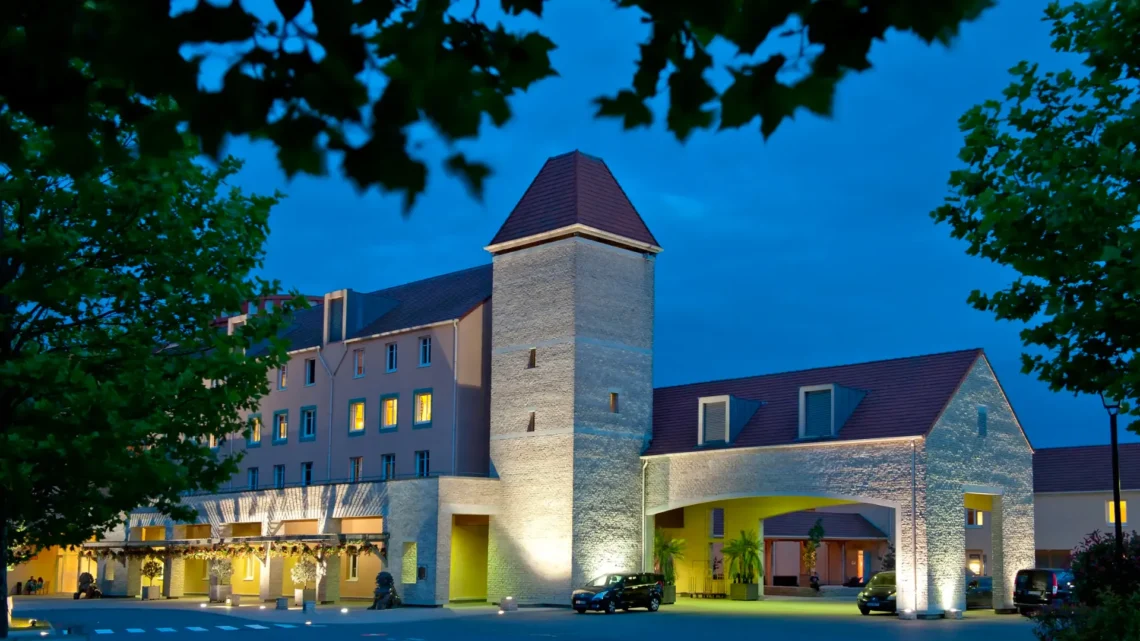 Диснейленд Париж отель Explorers Fabulous Hotels Group • Отель Explorers Fabulous Hotels Group в Диснейленд Париж • Дисней Explorers Fabulous Hotels Group.