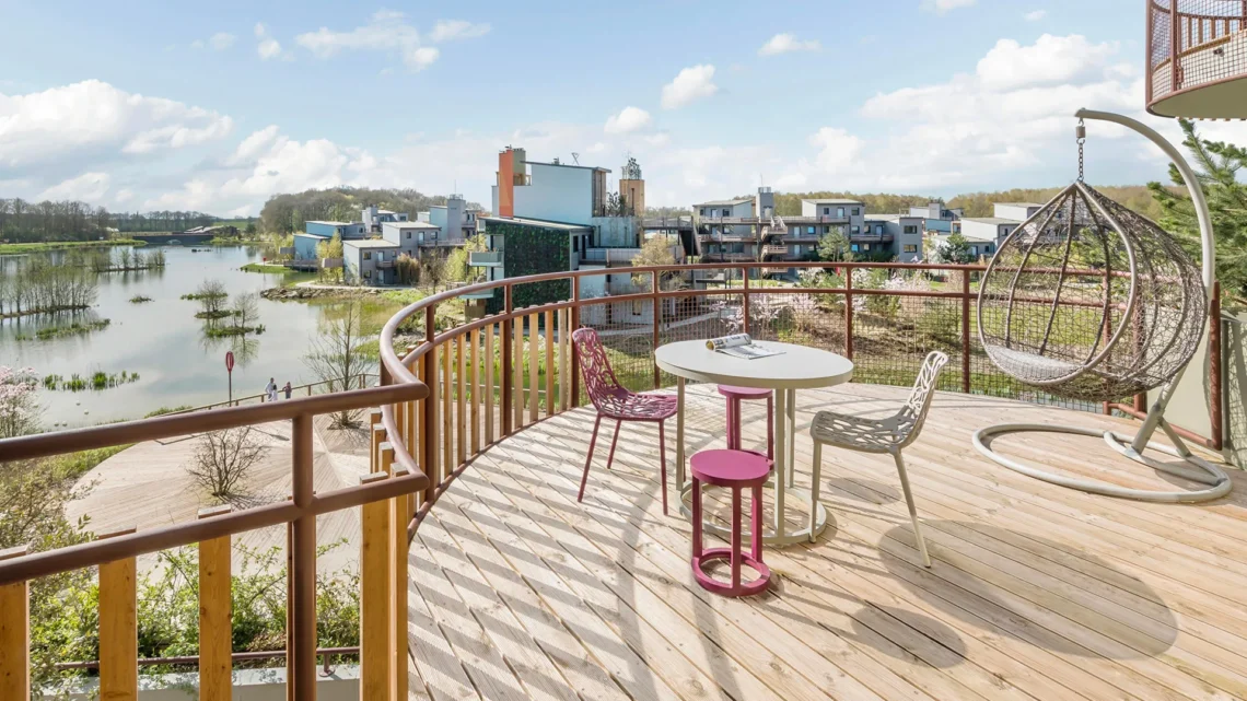 Диснейленд Париж отель Les Villages Nature® Paris • Les Villages Nature® Paris в Диснейленд Париж • Les Villages Nature® Paris в парижском Диснейленде.
