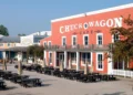 Диснейленд Париж Chuck Wagon Café • Ресторан Чак Вагон Кафе в Диснейленд Париж • Ресторан Chuck Wagon Café в парижском Диснейленде.