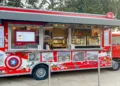 Диснейленд Париж FAN-tastic Food Truck • Фудтрак FAN-tastic Food Truck в Диснейленд Париж • FAN-tastic Food Truck в парижском Диснейленде.