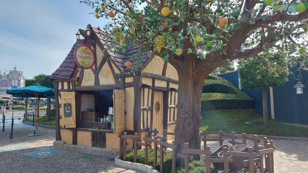 VIP бронирование в L’Arbre Enchanté Диснейленд Париж VIP бронирование в L’Arbre Enchanté