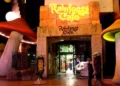 Диснейленд Париж Rainforest Café • Ресторан Тропическое кафе в Диснейленд Париж • Ресторан Rainforest Café в парижском Диснейленде.