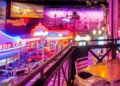 Диснейленд Париж Restaurant en Coulisse • Кафе за кулисами в Диснейленд Париж • Ресторан Restaurant en Coulisse в парижском Диснейленде.