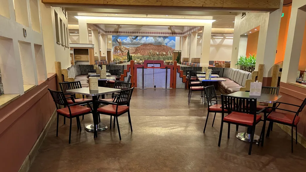 Вход в бар Rio Grande Bar Диснейленд Париж Вход в бар Rio Grande Bar