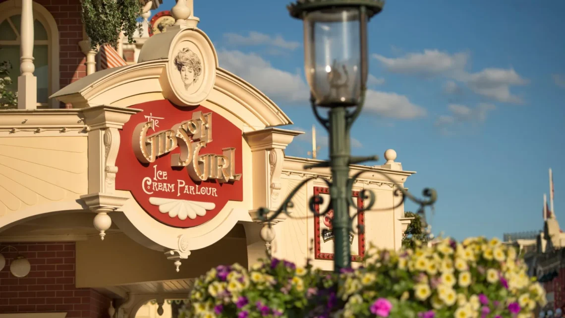 Диснейленд Париж The Gibson Girl Ice Cream Parlour • Ресторан Кафе-мороженое Gibson Girl в Диснейленд Париж.