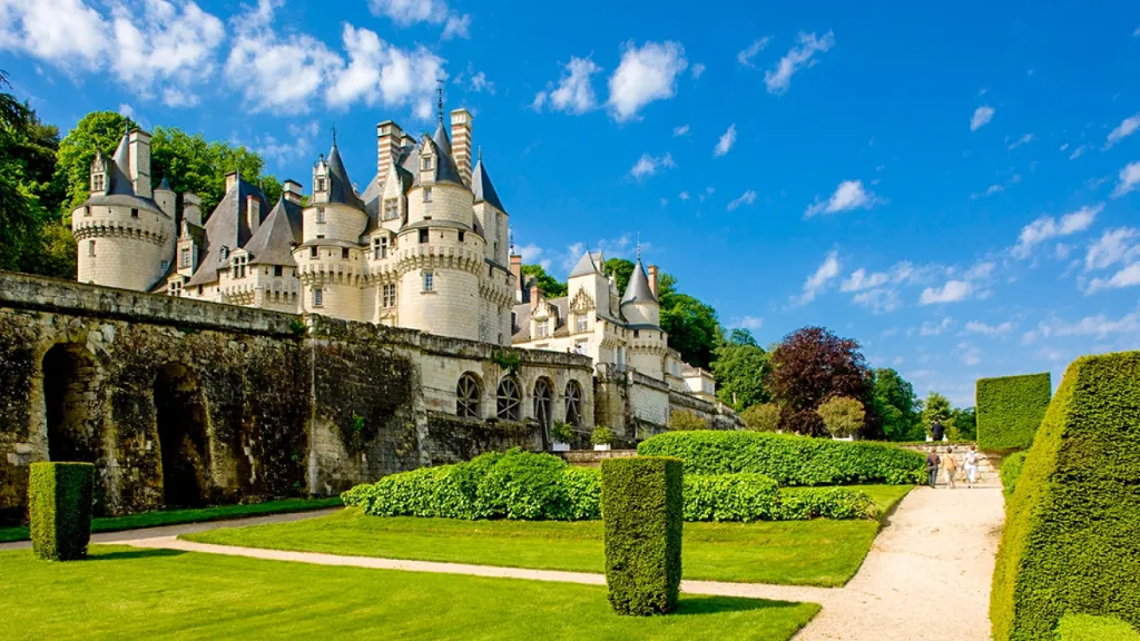 Замок Юссе (Château d'Ussé) Туры в Париже Замок Юссе (Château d'Ussé)