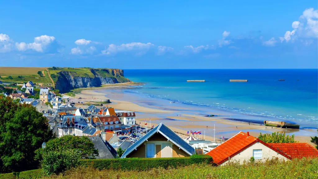 Аррома́нш-ле-Бен (rromanches-les-Bains) Туры в Париже Аррома́нш-ле-Бен (rromanches-les-Bains)