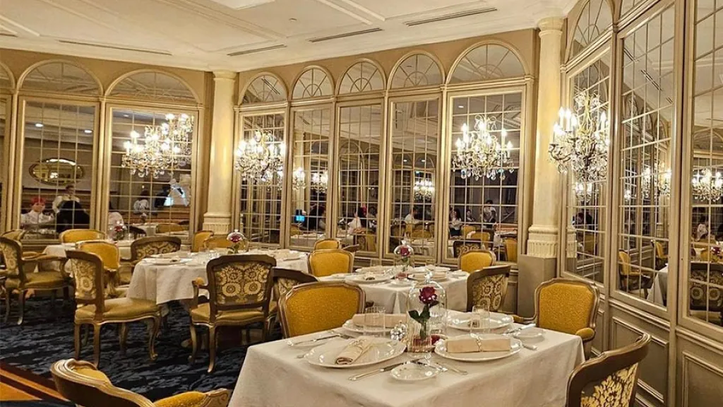 Диснейленд Париж Ресторан La Table de Lumière