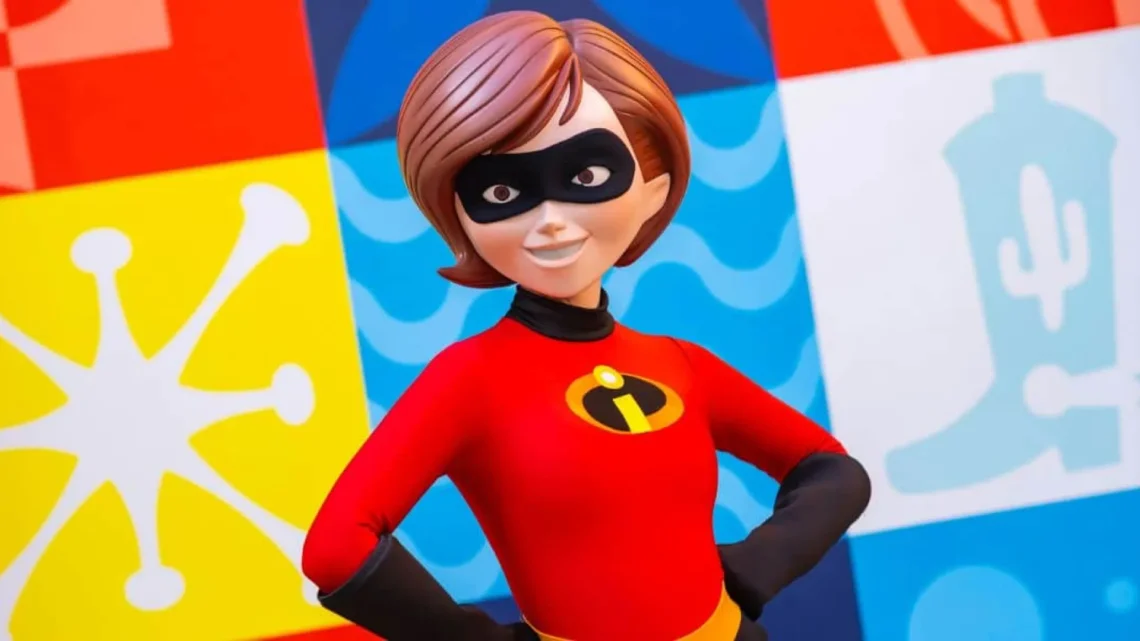 Диснейленд Париж Миссис Невероятная • Встреча и приветствие с Mrs. Incredible в Диснейленд Париж • Эластик в парижском Диснейленде.