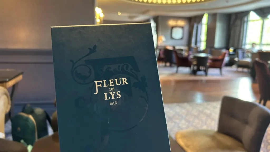 Диснейленд Париж VIP бронирование в Fleur de Lys Диснейленд Париж VIP бронирование в Fleur de Lys