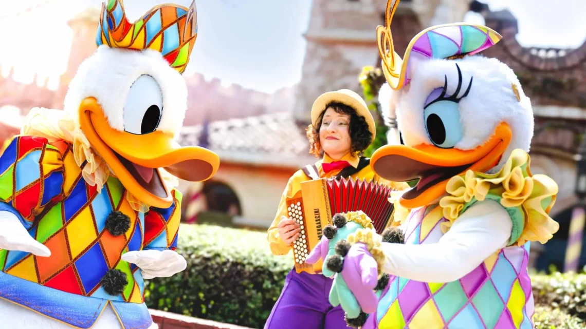Диснейленд Париж Аккордеонист Дональда и Дейзи Дак • Шоу Donald and Daisy's Accordionist• Диснейленд Париж Donald and Daisy