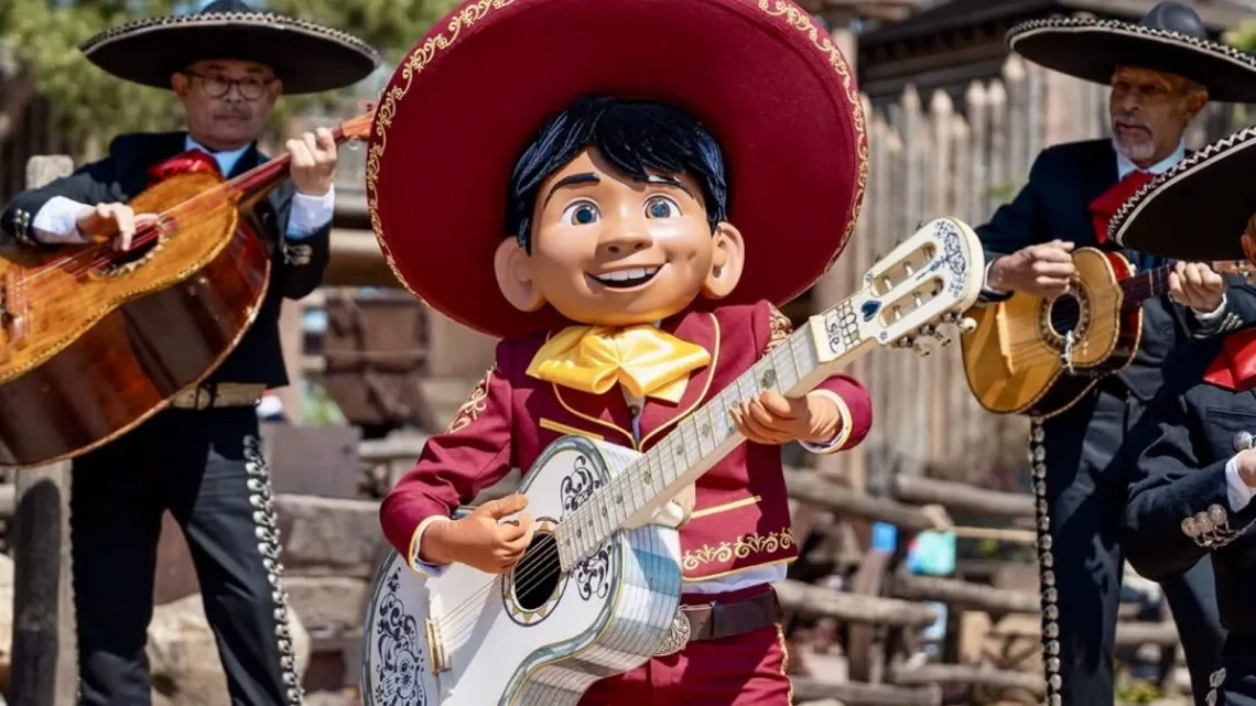 Диснейленд Париж Латинофиеста с Мигелем • Шоу Miguel's Fiesta Latina • Латинофиеста с Мигелем в парижском Диснейленде